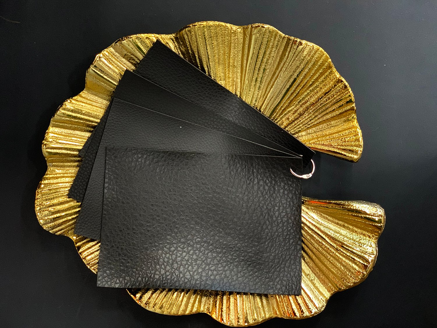 Sample of MIRUM Signature Collection